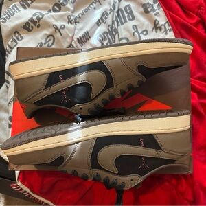 Travis Scott Mocha 1